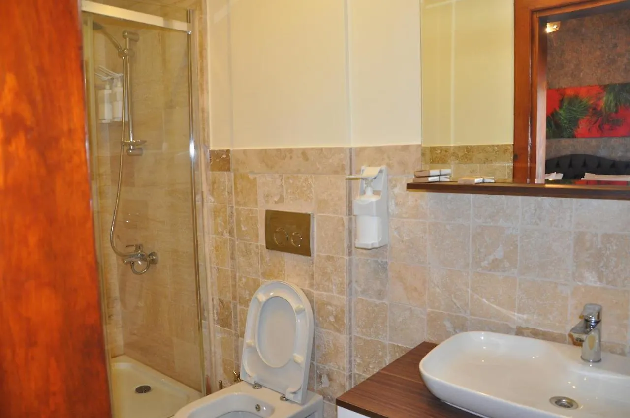 Tarihi Kumbaba Otel Istanbul Turkey